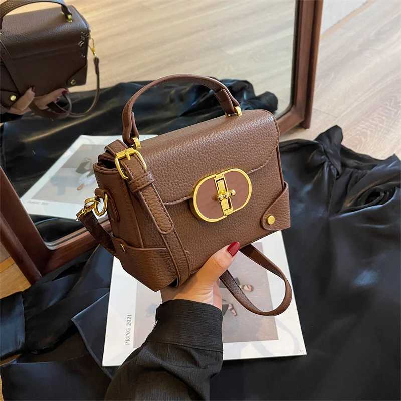 Wens fi small square bag Versatile gold classic shoder bag Mini mobile phe bag Leather crossbody bag Casual small ba D251009