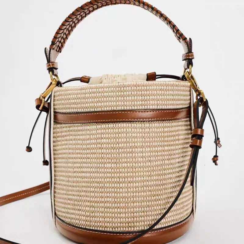 Fi Str Bucket Bag Weave Wen Handbags Designer Panelled Shoder Crossbody Bags Casual Summer Beach Small Tote Purses D2510141