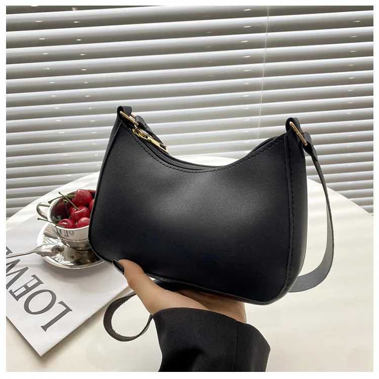 New Womens Fashion Handbags Retro Solid Color PU Leather Shoulder Underarm Bag Casual Women Handbags Designer Bag for WomenW251101