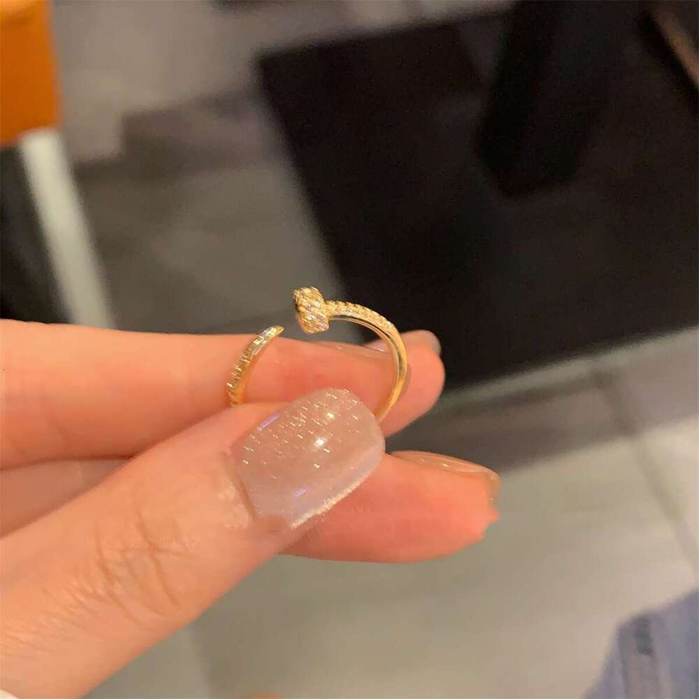 Designer ring Luxury jewelry for Men and Women rings copper plated with 18K gold silver Simple Fashion Festival vacation gifts