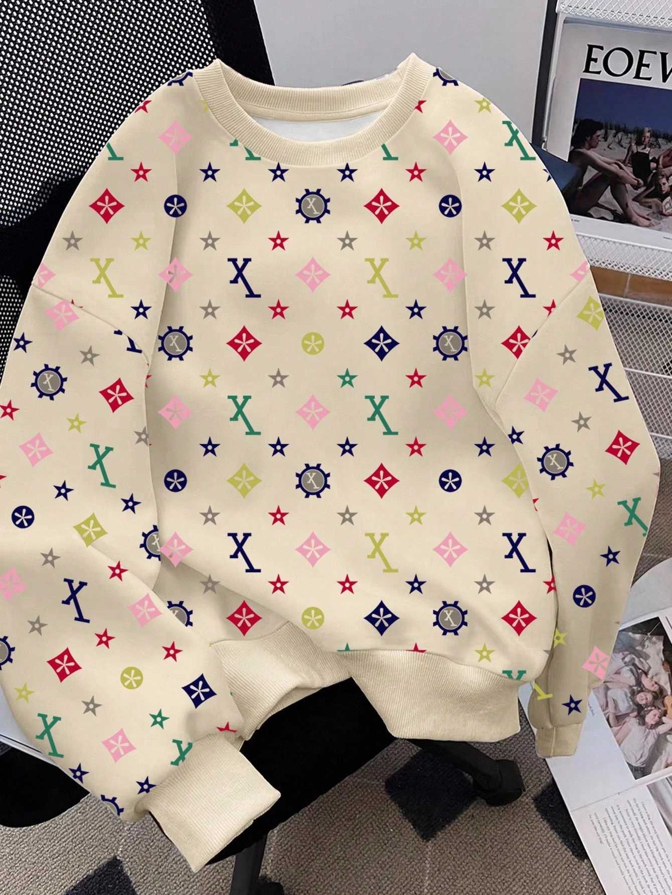 Classic Fit Mens Sweatshirt Red Allover Pattern Crew Neck Versatile Casual Wear 2025 Collection X251010