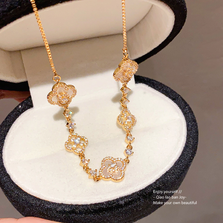 Designer Gold - Toned Clover Necklace With White Accents And Sparkling Crystals Delicate Daily & Elegant Jewelry Gift For Her High - Quality And Styli