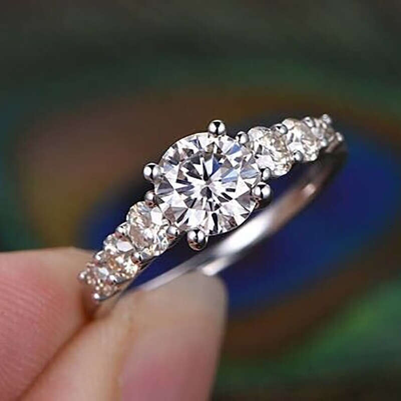 Designer Jewellery High Quality Princess Cut Simulated Diamond Elegant Ring for Special Occasions Gift Versatile Wear Textured Modern Accessory