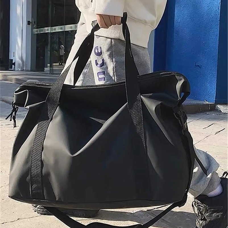 Handheld travel bag large capacity sports and fitness bag lightweight storage luggage bag single shoulder cross body travel bag 240926CJ