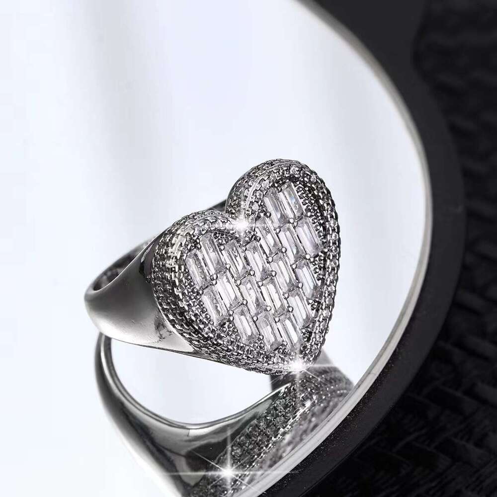 Hot Selling Item Heart-Shaped Design Micro-Paved Colorful Zircon Business Men's Hip-Hop Dominant Large Ring