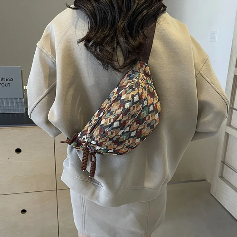 Bohemia Corduroy Belt Bags for Women Fashion Fanny Pack Female Banana Waist Bag Hip Purse Shoulder Crossbody Chest Bag Pocket 251009