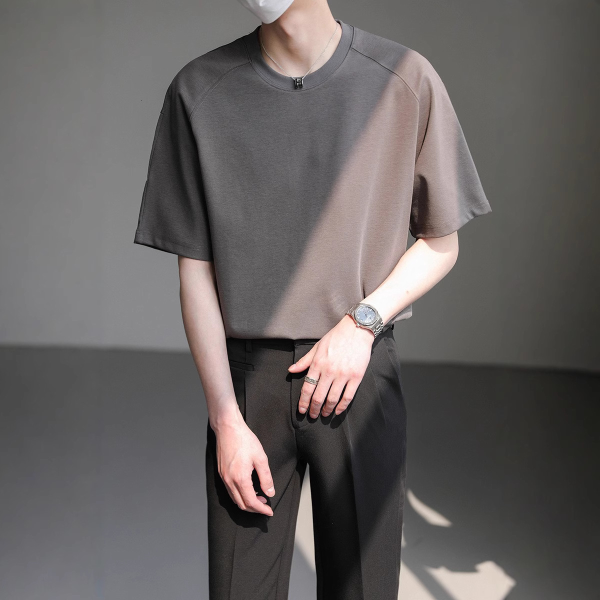 High-end Heavyweight Loose Round Designer Hoodie Neck Short Designer Shirt Sleeve T-shirt For Men Summer Half Sleeve Top Trendy Brand Cool Versatile Tee Shirt