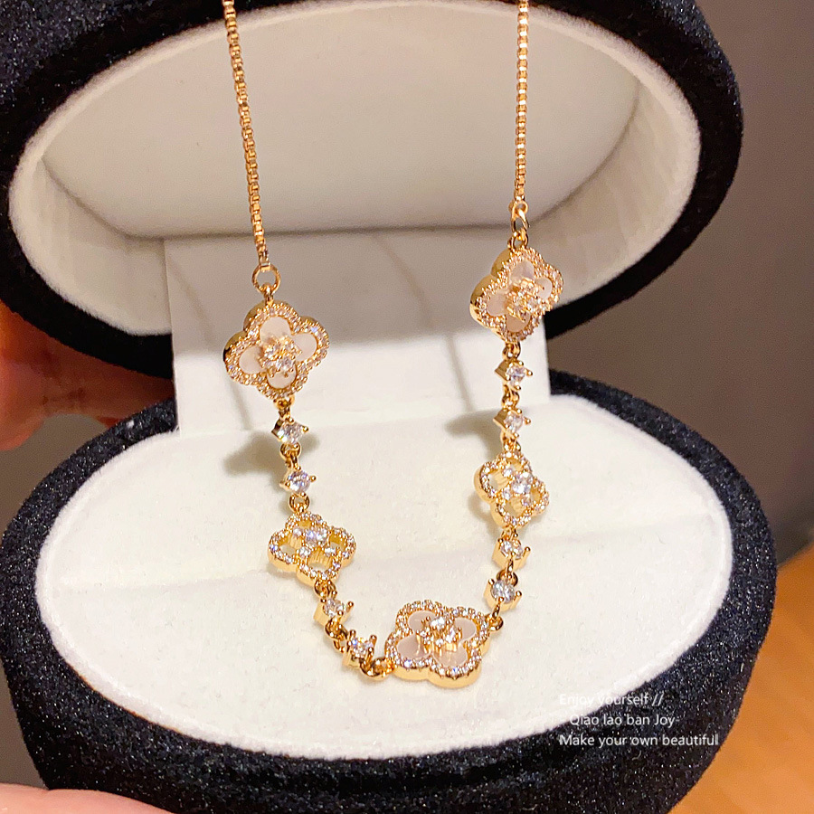 Designer Gold - Toned Clover Necklace With White Accents And Sparkling Crystals Delicate Daily & Elegant Jewelry Gift For Her High - Quality And Styli