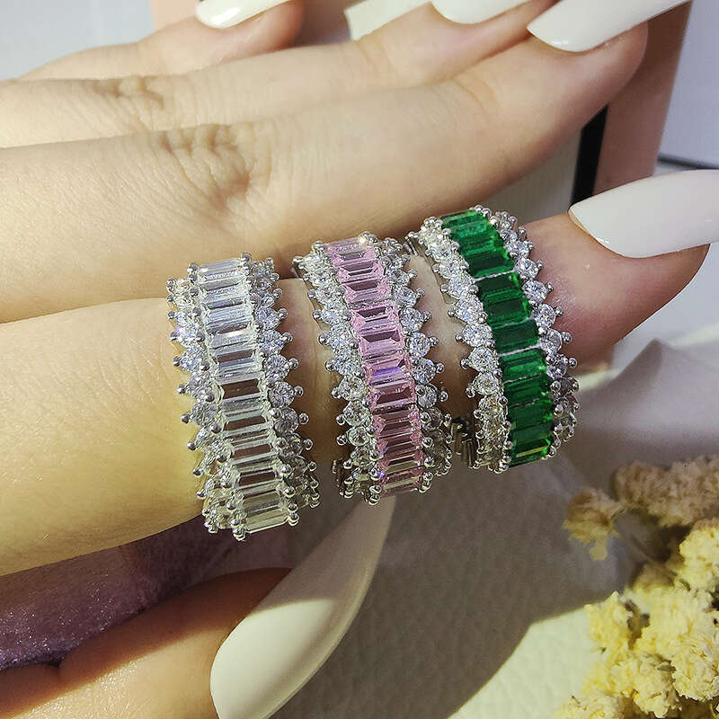 Luxurious Zircon Full Diamond Plain Band Ring for Women, Niche High-end Design Sense r4577