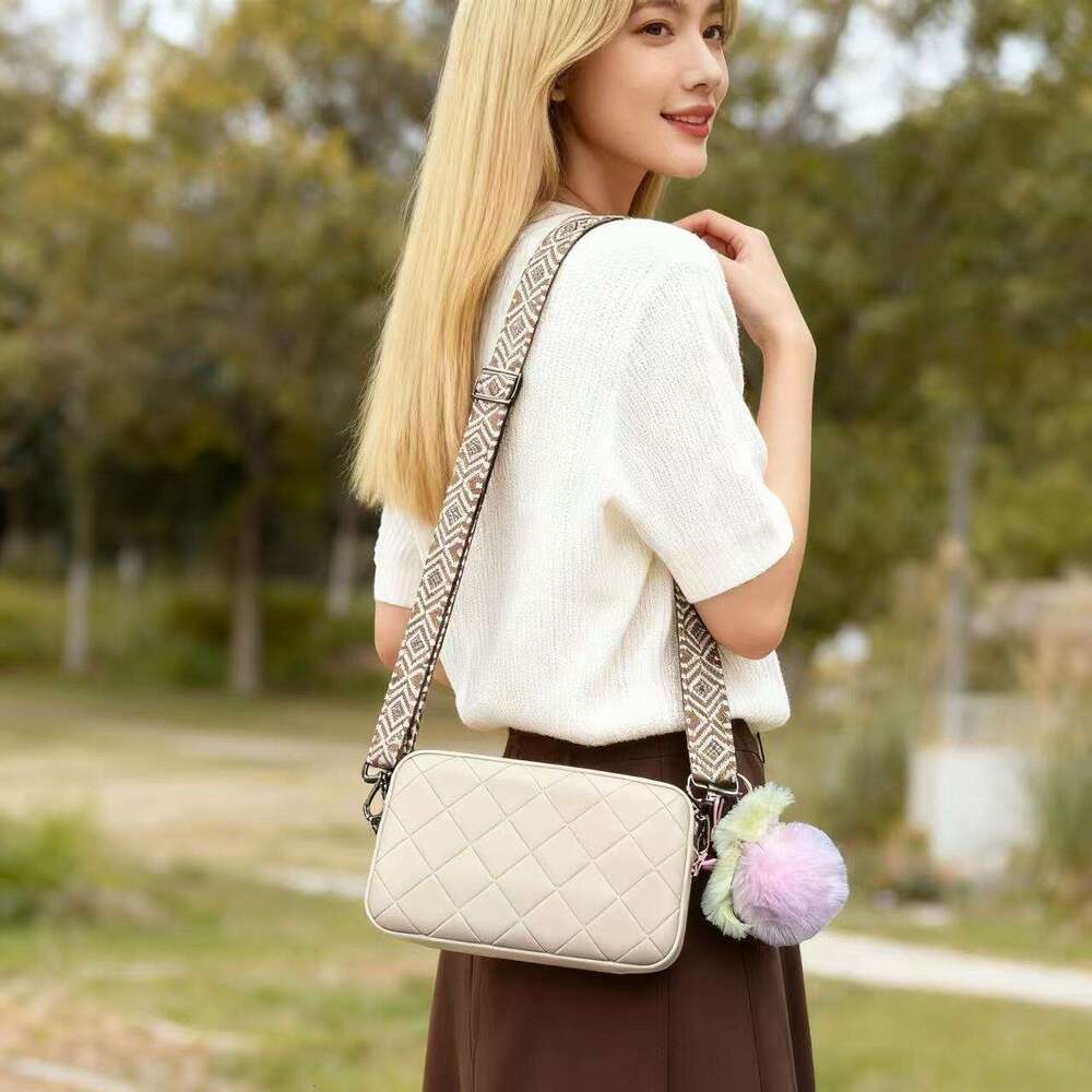 Women's 2025 New Wide Simple Minimalist Crossbody Small Food Grade Silicone Shoulder Bag