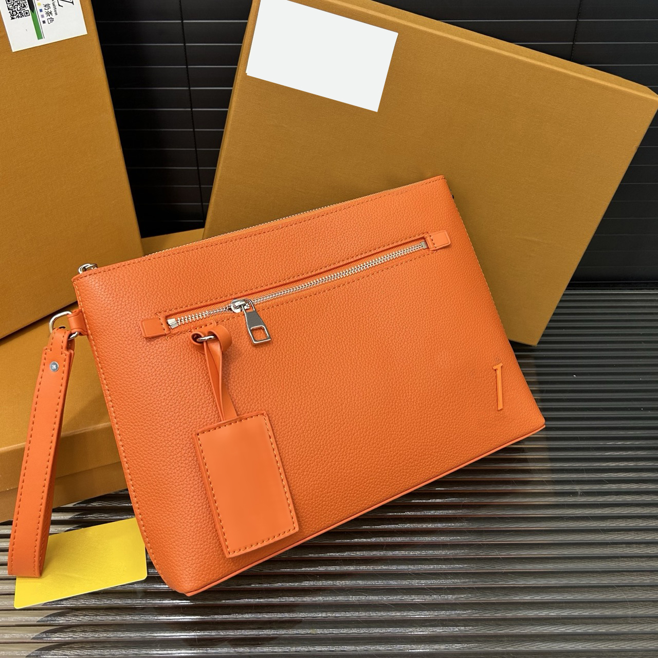 Mens Clutch Bag Designer Cosmetic Bags Womens Makeup Bag Weaving Grid Pattern Fashion Wash Toiletry Bag Travel Organize Zipper Make Up Pouch