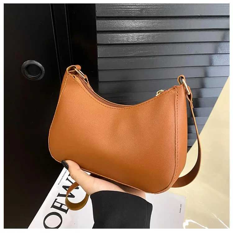 New Womens Fashion Handbags Retro Solid Color PU Leather Shoulder Underarm Bag Casual Women Handbags Designer Bag for WomenW251101