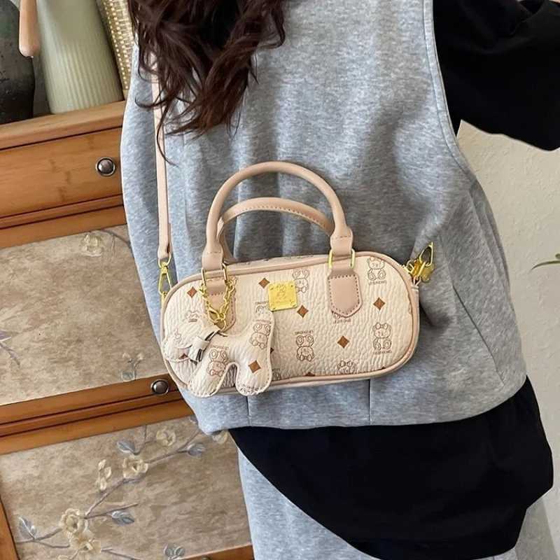 Fiable Trendy Minimalist Tote Messenger Bag Unique HighEnd Design Solid Color For Cmuter Use D251010