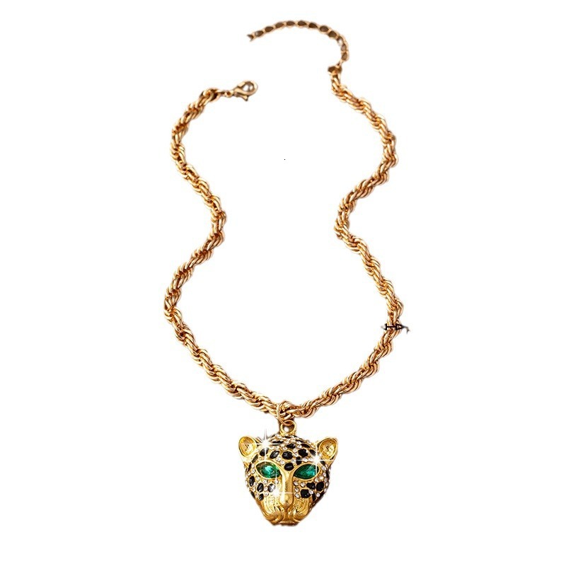 Luxury Brand Designer Jewelry Trendy Personality Party Diamond-Encrusted Cheetah Pendant Necklace For Women Street Style High Street Versatile Retro P