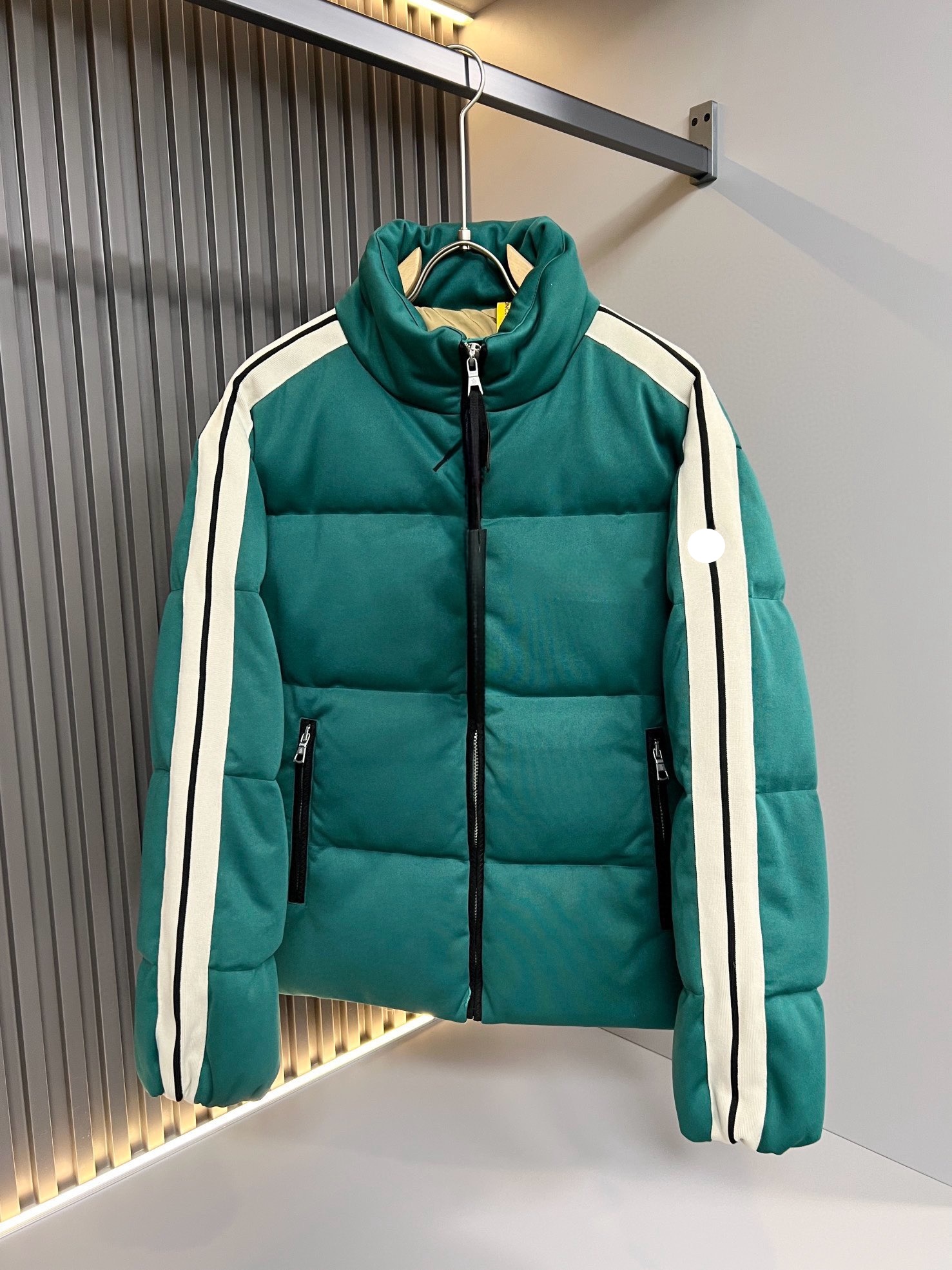 Mens Jacket Designer Down Puffer green Jacket designer brand winter mens down jacket warm coat Fashion parka Outerwear outdoor jackets Unisex Coats