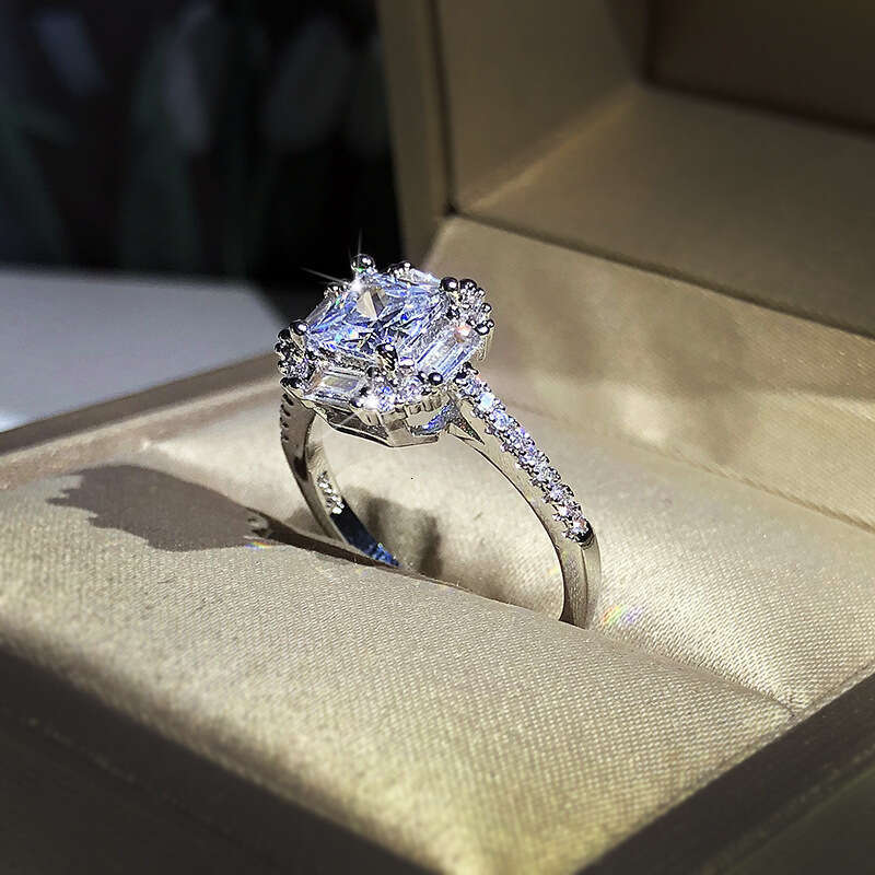 Designer Jewellery High Quality Moissanite Plated Four Prong Princess Cut Diamond Ring Wedding Couple Rings Fresh Sweet Textured Modern Bridal Jewelry - view 3