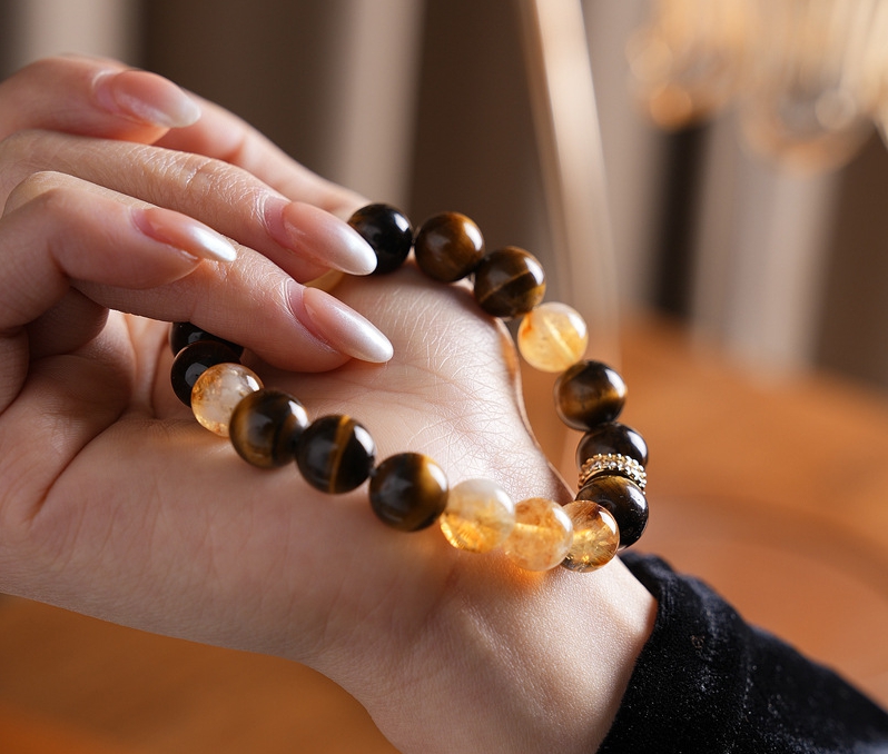 Tiger's Eye Beaded Labubu Stretch Bracelet - Retro Cartoon Playful Style Bracelet with Elegant, Niche and High-End Vibe for Women