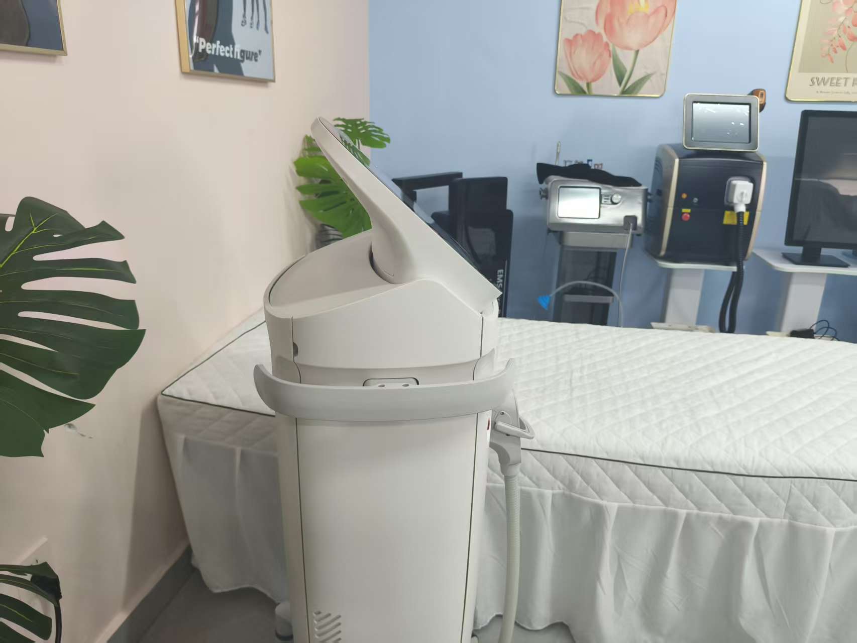 New Ultra HIFU Anti-Aging Technology Anti-aging Reduces Wrinkles And Stimulates Collagen Regeneration Efficient And non-invasive Facial Contouring Equ