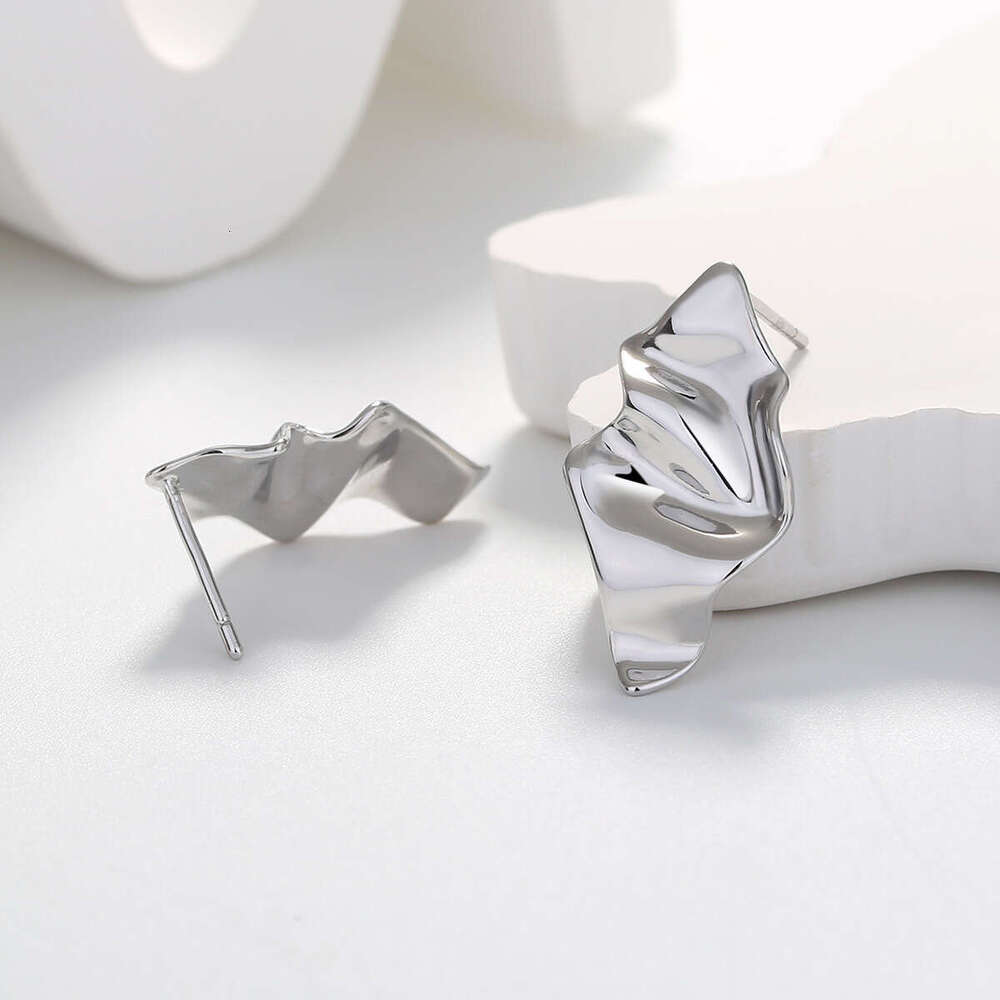 INS Simple Personality Wrinkle Texture Fashion Niche Leaf Design gold Stud Earrings Women's Trendy Jewelry