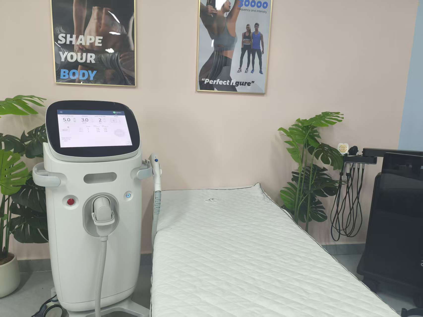 Ultra HIFU Anti-Aging Technology Anti-aging Reduces Wrinkles And Stimulates Collagen Regeneration Efficient And non-invasive Facial Contouring Machine