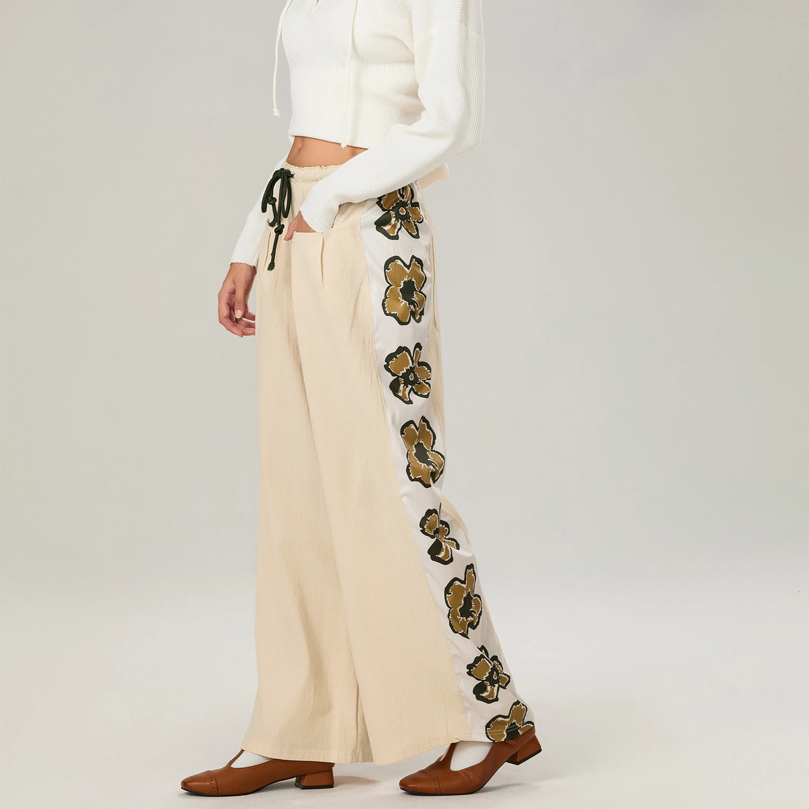 Women Side Striped Track Pants Y2K Aesthetic Drawstring Elastic Waist Wide Leg Sweatpants Pockets Casual Loose Parachute Pants 251010