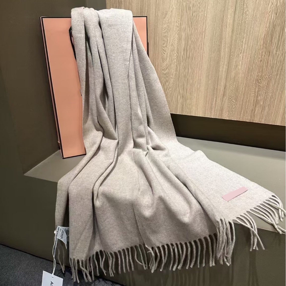 Studio designer scarf for woman winter upscale scarf fringed scarf Classic Narrow Pink Label 45 * 200cm Solid Color Tassel Wool Cashmere Scarf Neck shawl