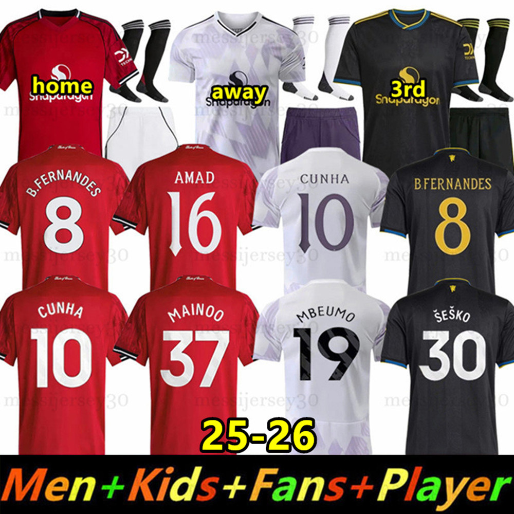 25 26 MAN CUNHA Soccer Jersey AMAD GARNACHO HOJLUND MAINOO MOUNT unted football shirt MARTINEZ FERNANDES YORO UNTED CASEMIRO Zirkzee Kids Child kit unitedjersey