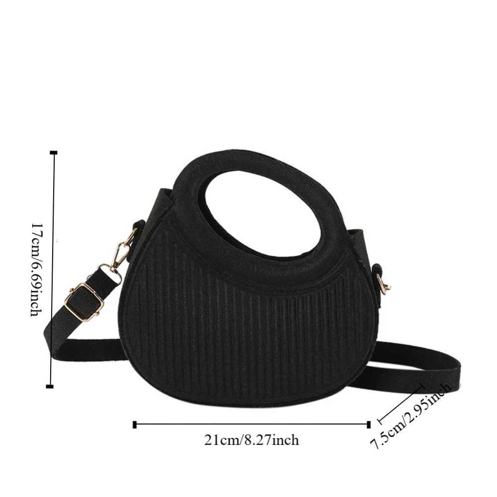 PU Leather Felt Crossbody Bag Korean Style Half Moon Bag Hobos Handbag Fashion Design Solid Color Pleated Shoulder BagW251101