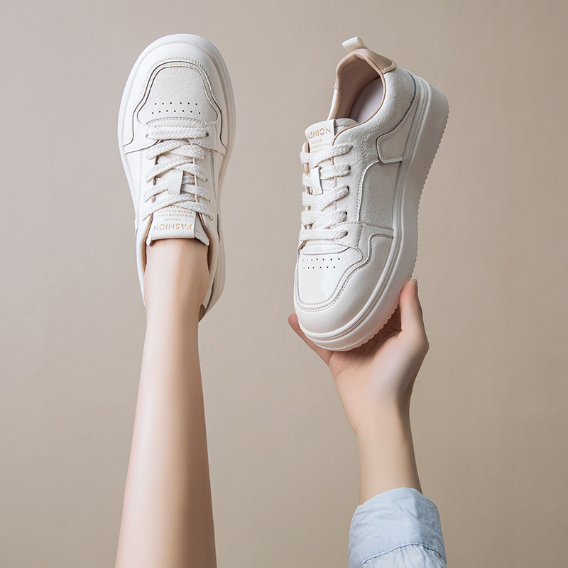 Women's White Sneakers - New Fall Collection: Lightweight Flat-Soled Trendy Athletic Casual College Sneakers