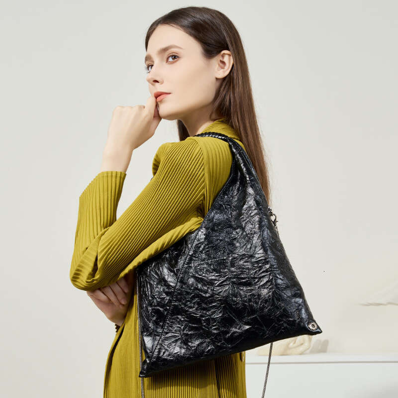 Luxury bag French Style Loose Triangle Pleated Tote for Women Lightweight Large Capacity s Bag First Layer Cowhide Single Shoulder Underarm Trendy