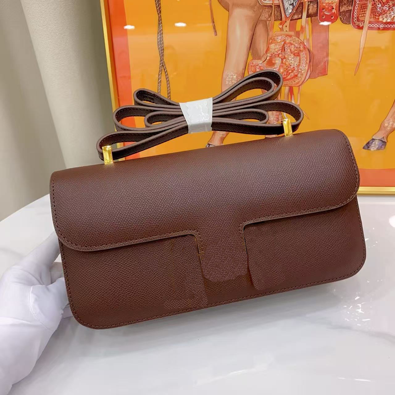 The latest high-quality luxury designer women's classic cross-body bag women's handbag women's luxury brand shoulder bag