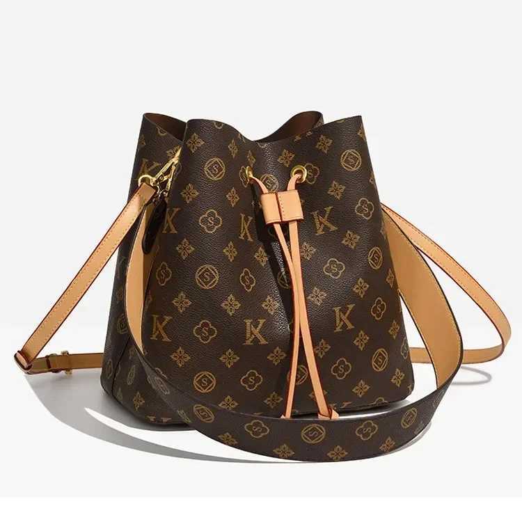 2025 New designer Sophisticated Leather Bag for Women Trendy Old Flower Print Drawstring Closure Spacious for Daily Use