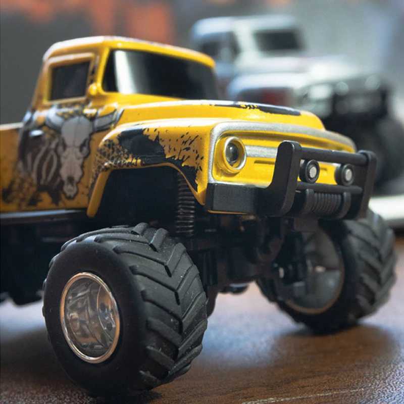 Little Monster 164 Rc Car Mini 24Ghz Remote Control Cars with Cool Spray Painting Pattern Rc Offroad Vehicle Boys Toys GiftsT251010