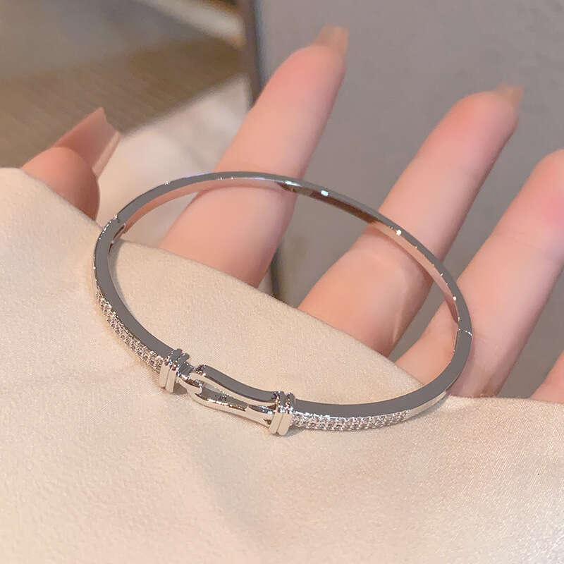 Bracelet Designer Luxury jewelry bangle for Men and Women copper plated with 18K gold silver U-shaped Horseshoe Buckle Simple Fashion Festival vacatio