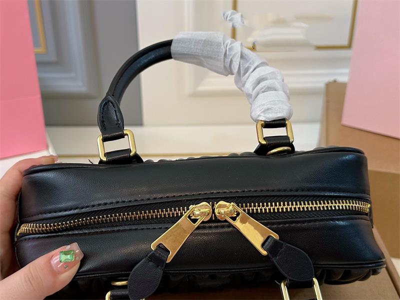 2025 new women's luxury designer bag shoulder bag mini handbag pocket accessories crossbody bag card clip wallet handle handbag bowling bag natalie 8A