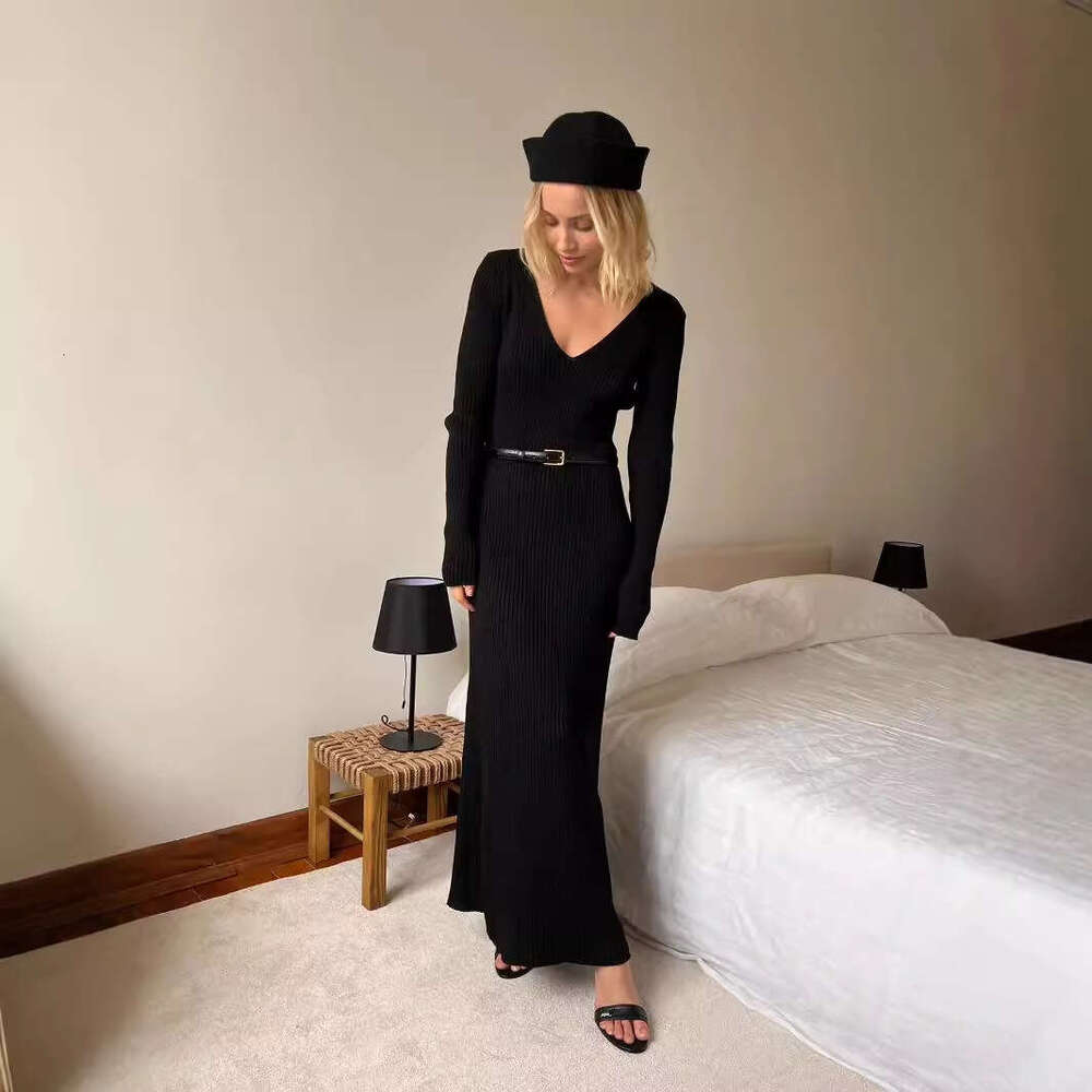 Long Sleeve Knitted Autumn Winter Outer Wear Bottoming Sweater V-Neck French Style Sexy Dress B5