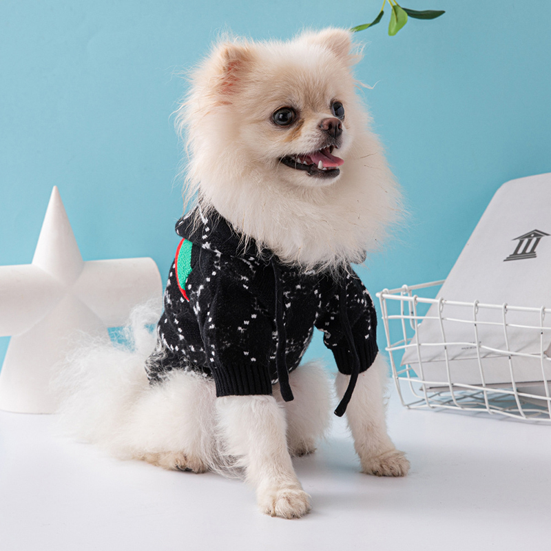 pet designer dog clothes Luxury Knit Dog Hoodie Sweater with Classic Pattern Warm Pet Clothes for Small Dogs, Autumn/Winter Fashion