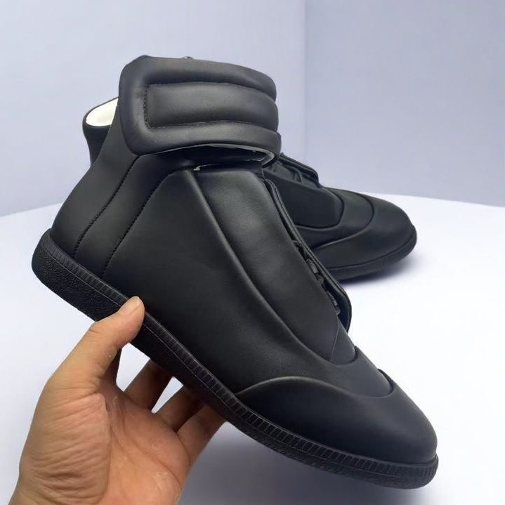 future shoes designer shoes High Top MM22 Maison Future Sneakers Front Touch-strap Fastening Leather Round Toe Technical Party Dress gats boots