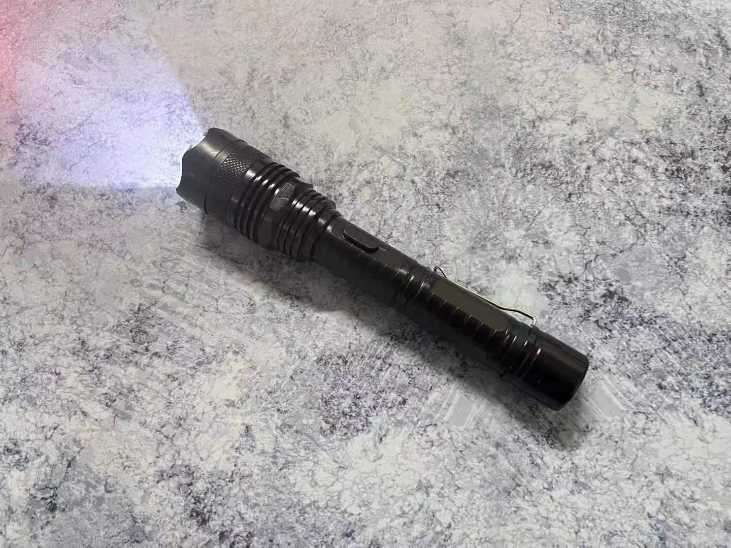 Free shipping! New model flashlight - rechargeable, multi-functional outdoor portable flashlight-928 a1101
