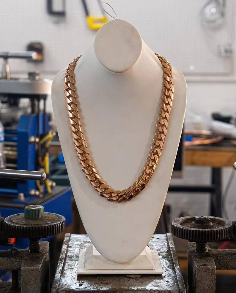 Handmade Miami Cuban Link Chain Necklace for Men Solid 18K Yellow Gold Chunky Style Vintage Fashion Jewelry From Cuba