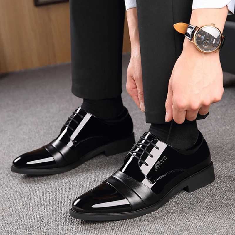 Social Shoe for Men Casual Business Patent Leather Dress Shoes Man Bright Upper Pointed Toe 2025 Trend Office Suit Footwear NewXJ251010