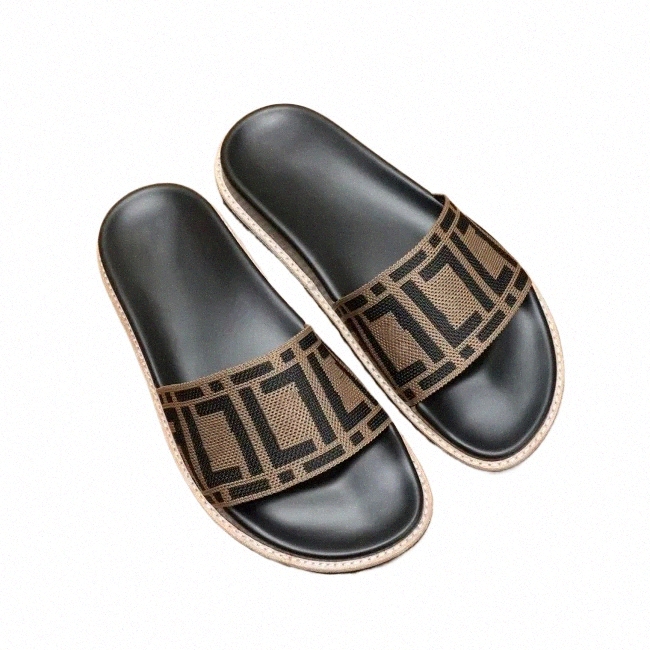 Woman man bread Sandal 10a Designer slide Slipper Pool Pillow Flat Comfort Mule Summer beach Leather black sandale Luxury shoe Brand loafer Flip