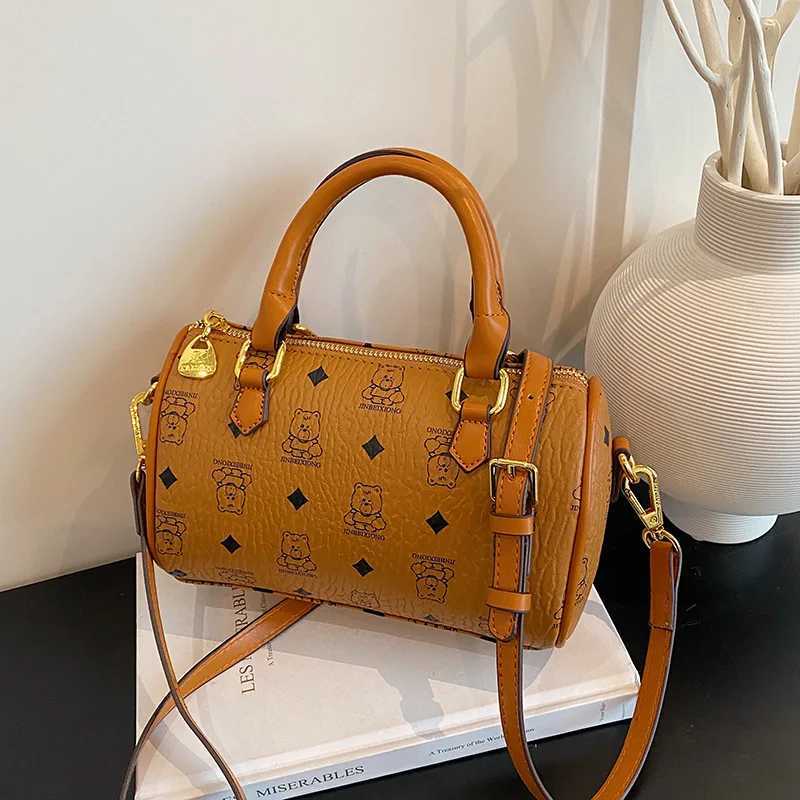 2025 Vintage Shoder Bag Fi Crossbody Purse for Wen DaytoNight Tote Versatile Sling Bag Chic Top Handle Bag D251010