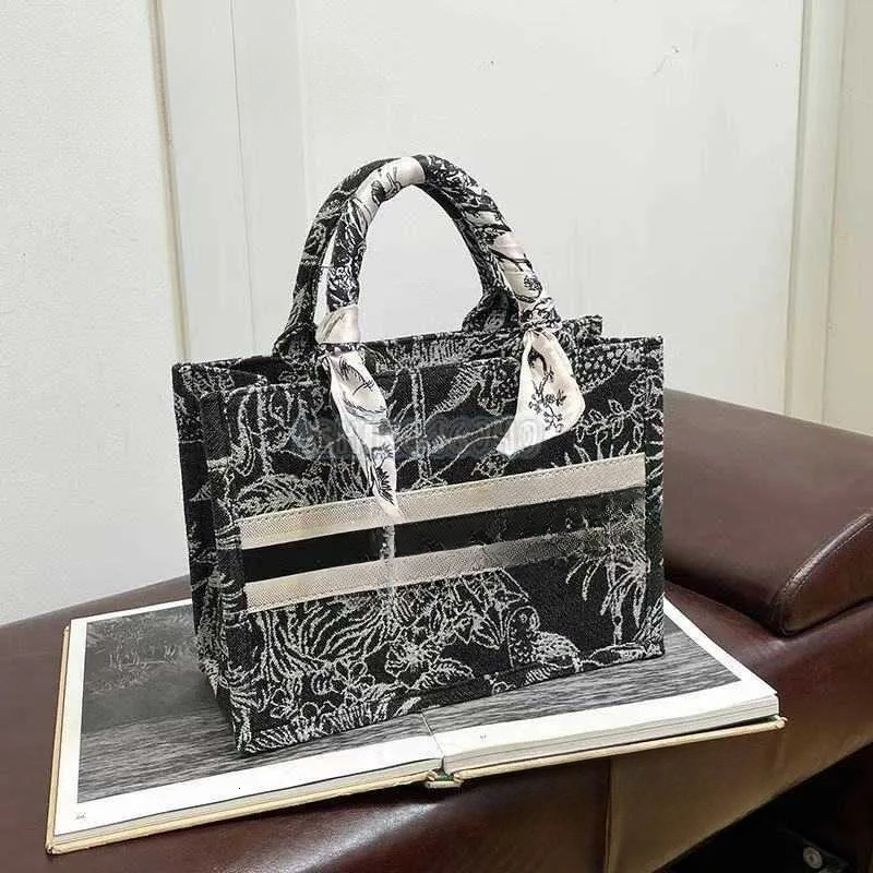 Designer Bag Designer Bag Fashion Large Canvas Tote Shoulder Crossbody Classic Unisex Travel Beach Shopping Purse H