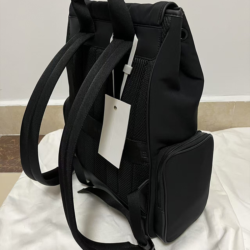 Backpacks Mens Schoolbag Rim0 Fashion Leather Striped Business Bag Business Senior Computer bag Large Capacity Travel Commuter Shoulder Bags