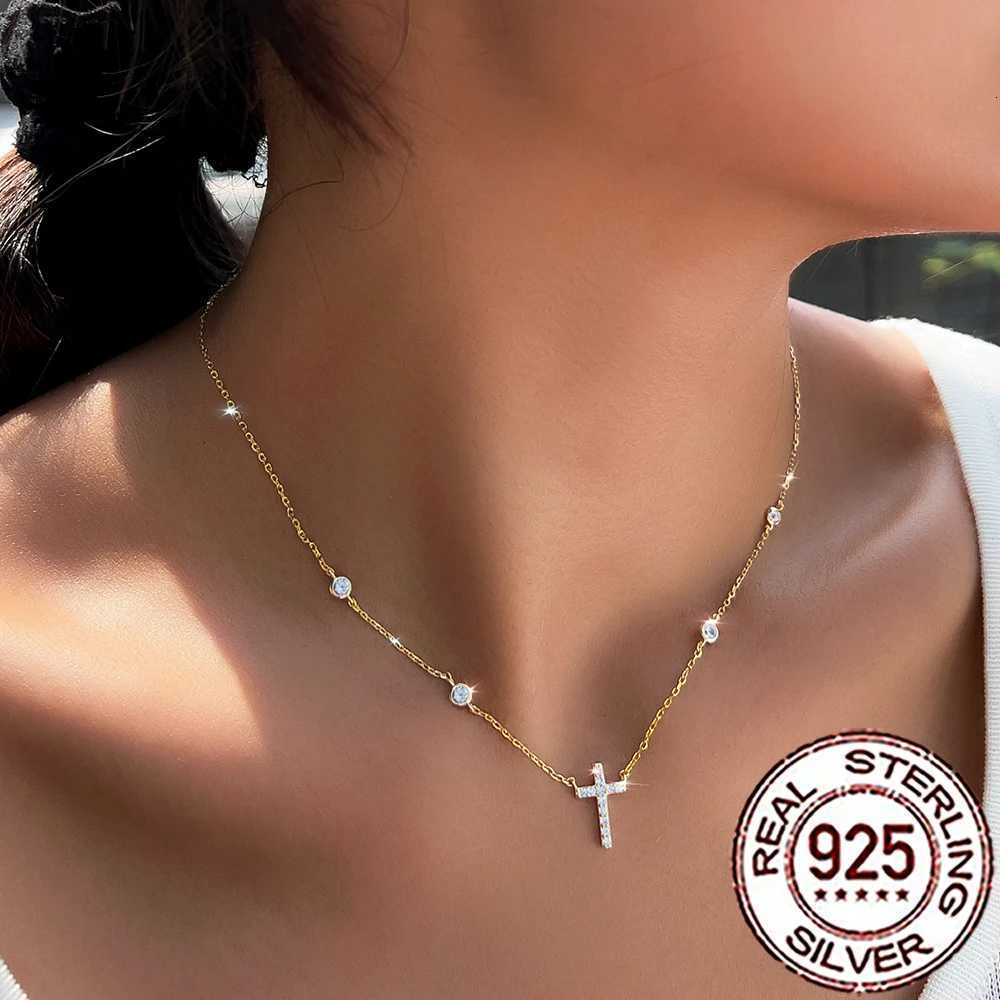 CWWZircons 925 Sterling Silver Elegant Cubic Zirconia Cross She Pendant Necklace for Women Anniversary Fine Jewelry Gift SD057XJ251010 - view 3