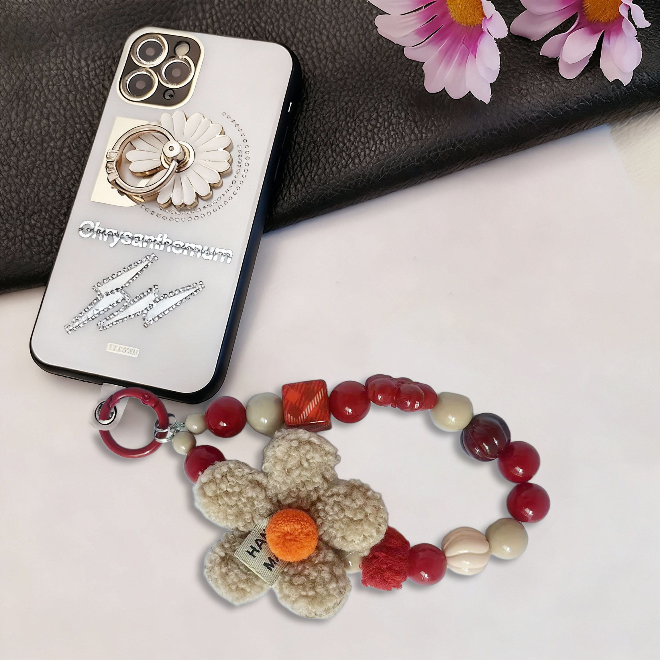Plush flowers with red and white beads in a creative mix-and-match design. Multiple bead styles combine for a versatile. Anti-loss feature ensures eas