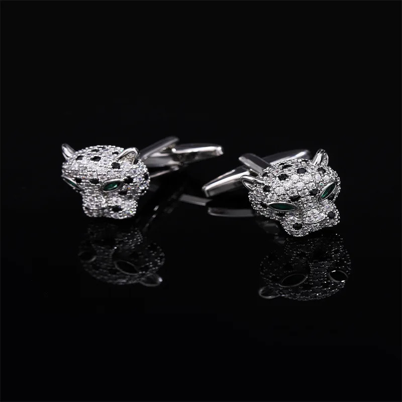 Luxulry Rhinestone Tiger Head Cufflinks for Men French Shirt Buttons Business Banquet Cuff Links Accessories High Quality251008