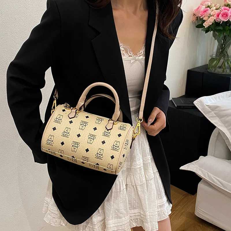 2025 Vintage Shoder Bag Fi Crossbody Purse for Wen DaytoNight Tote Versatile Sling Bag Chic Top Handle Bag D251010