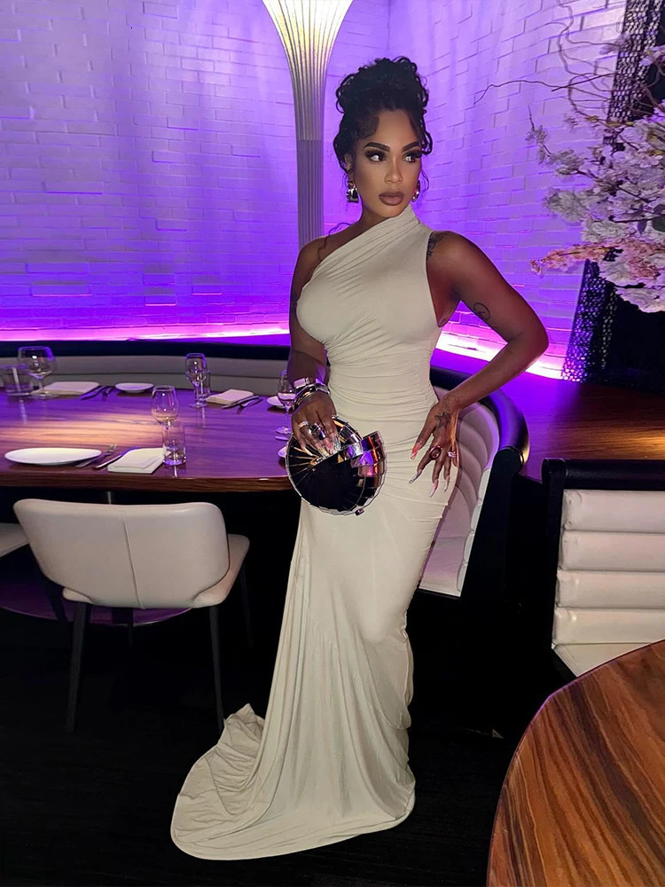 Weird Puss Inclined Shoulder Dress Women Y2K Summer Trend Skinny Elegant Birthday Party Elegant Simple Clubwear Banquet Vestidos 251008